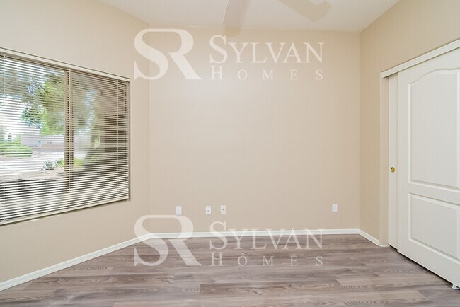 Building Photo - Charming 4BR 2BA Home