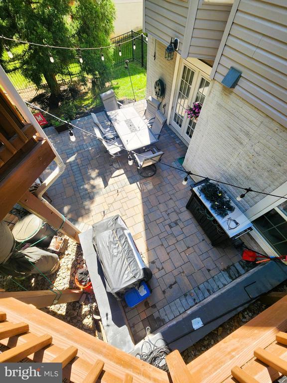 Building Photo - 8008 Race Horse Ln