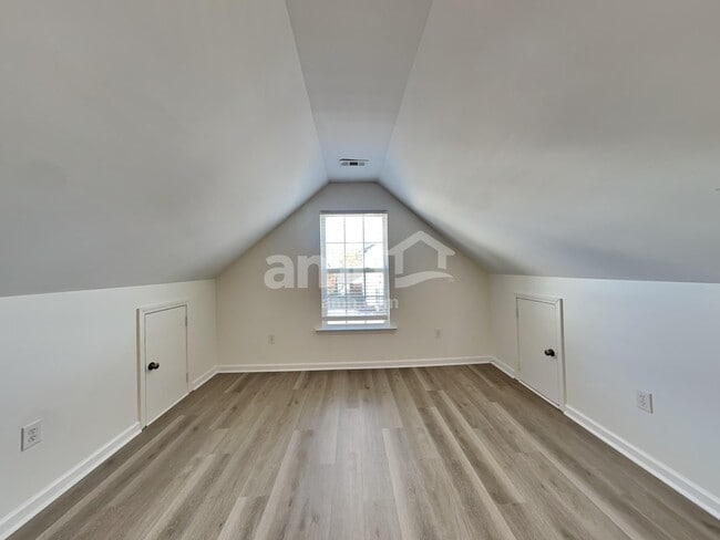 Building Photo - 300 Pemaquid Ct