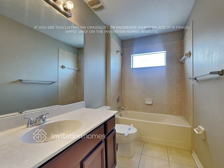 Building Photo - 12816 Hampton Hill Dr