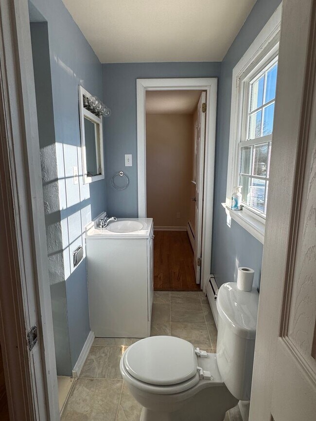 Building Photo - Spacious 4-Bedroom Home Located on a Quiet Street in Manheim Township!