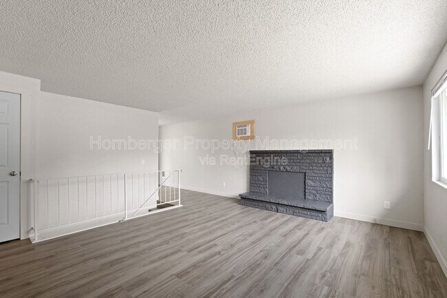Building Photo - 3939 N Mayfair St
