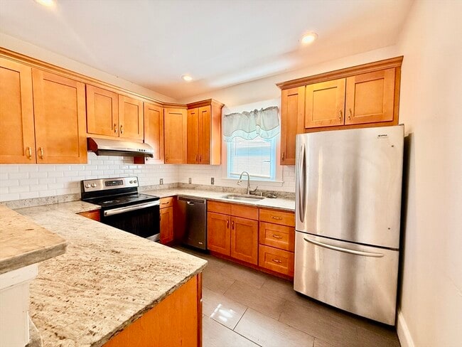 Building Photo - 81 South St