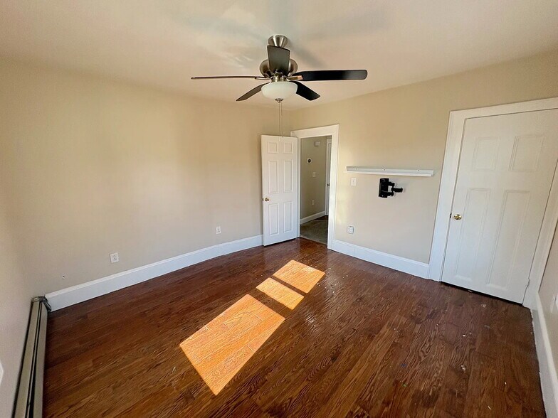 Building Photo - 87 Harvard St