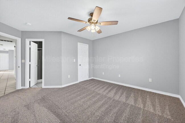 Building Photo - 1021 Rice St