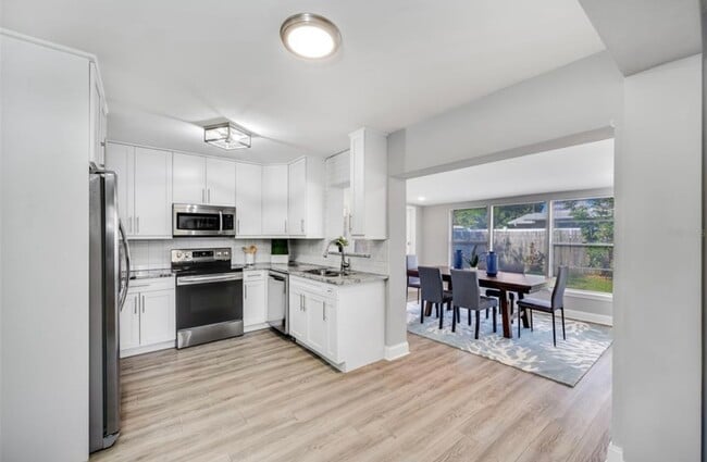 Building Photo - 3703 W Leila Ave