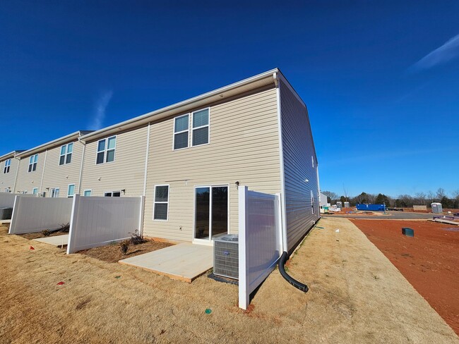 Building Photo - Brand New Townhome in the heart of Newton