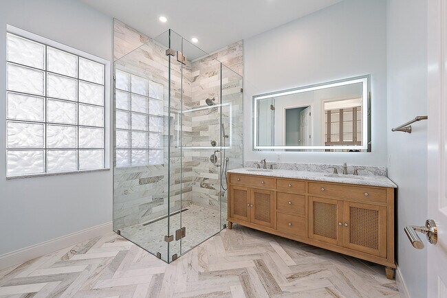 Building Photo - 248 Honeysuckle Dr