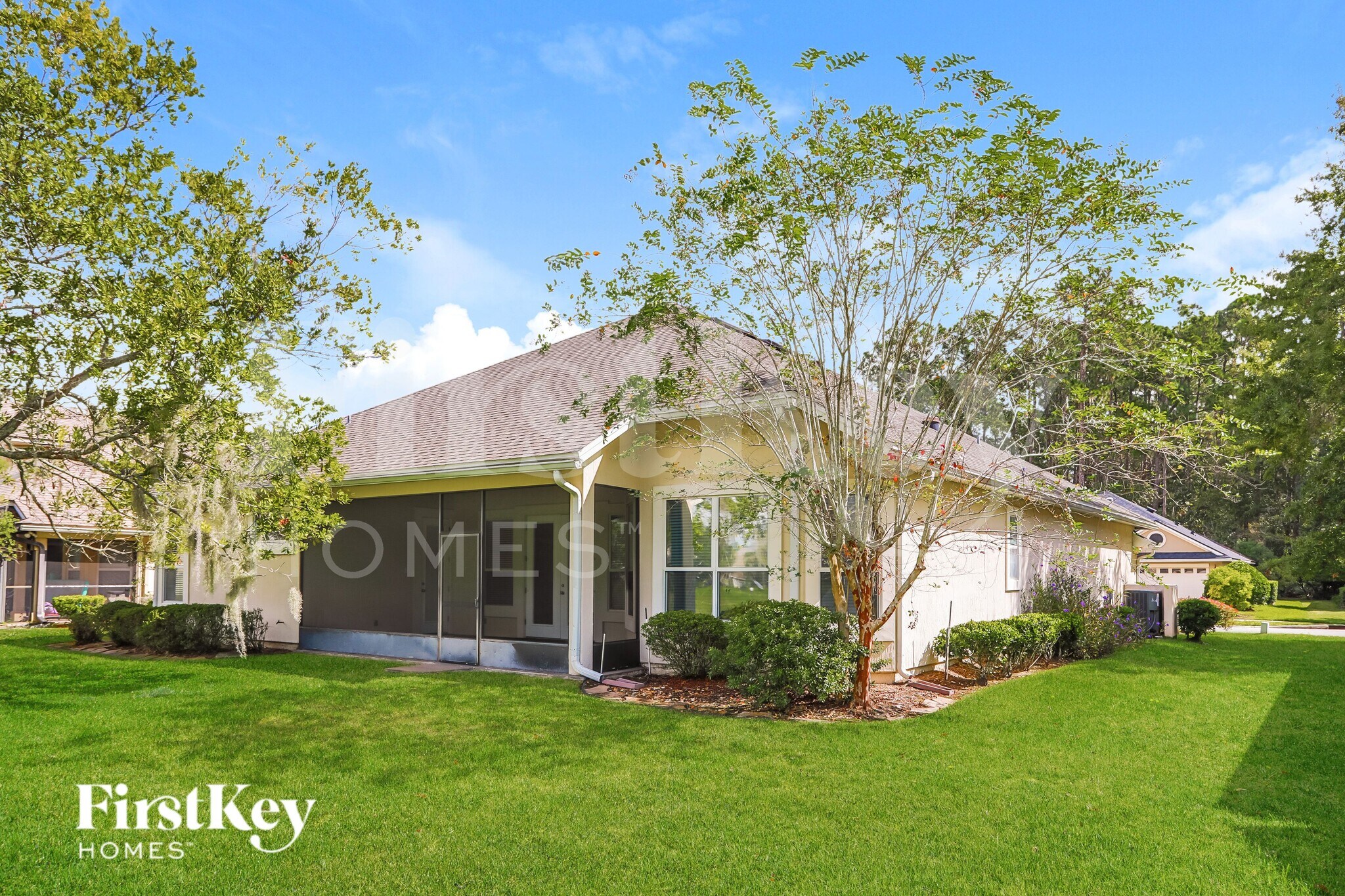 Building Photo - 1656 Fairway Ridge Dr