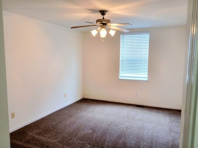 Building Photo - 3501-3503 La Mesa Dr.