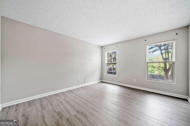 Building Photo - 705 Beaufort Cir