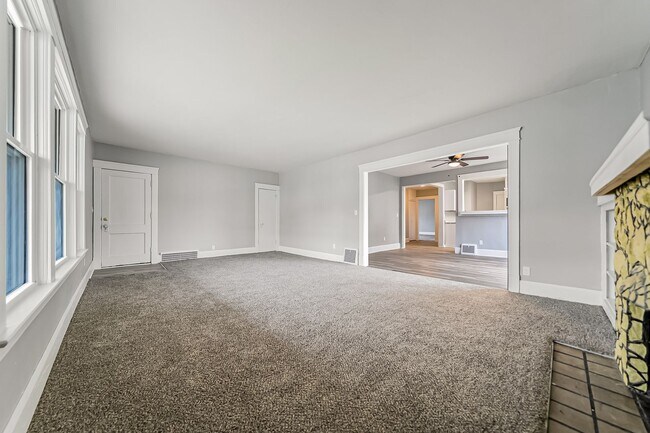 Building Photo - 841-841 Allison Ave