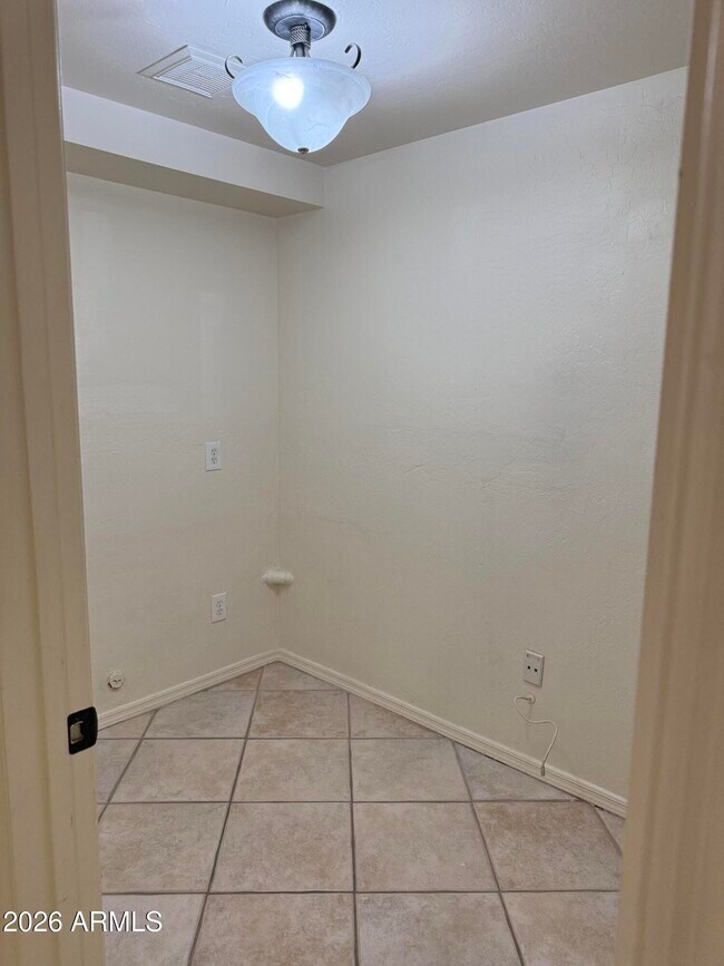 Building Photo - 9705 E Mountain View Rd