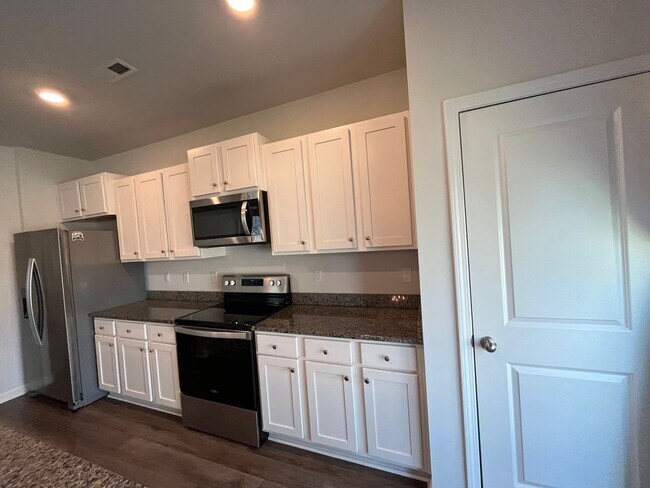 Building Photo - 1643 KIlldeer Ln