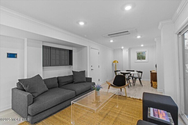 Building Photo - 382 Western Ave