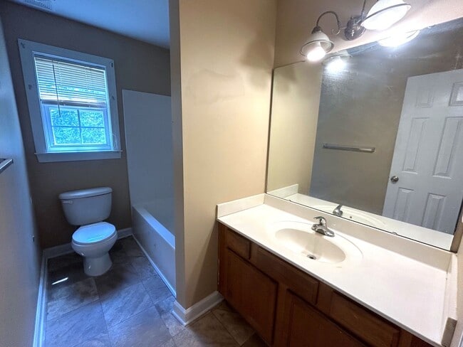 Building Photo - PERR319