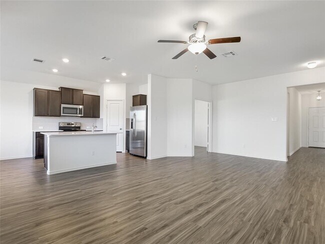 Building Photo - 517 Marklawn Ln