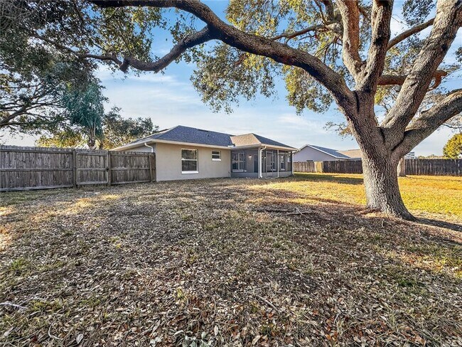 Building Photo - 14309 Golden View Dr