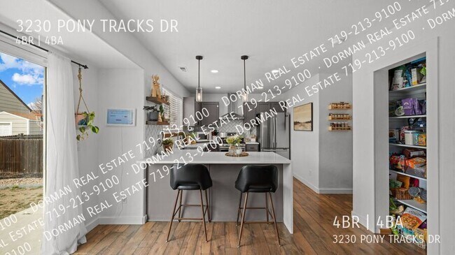 Building Photo - 3230 Pony Tracks Dr