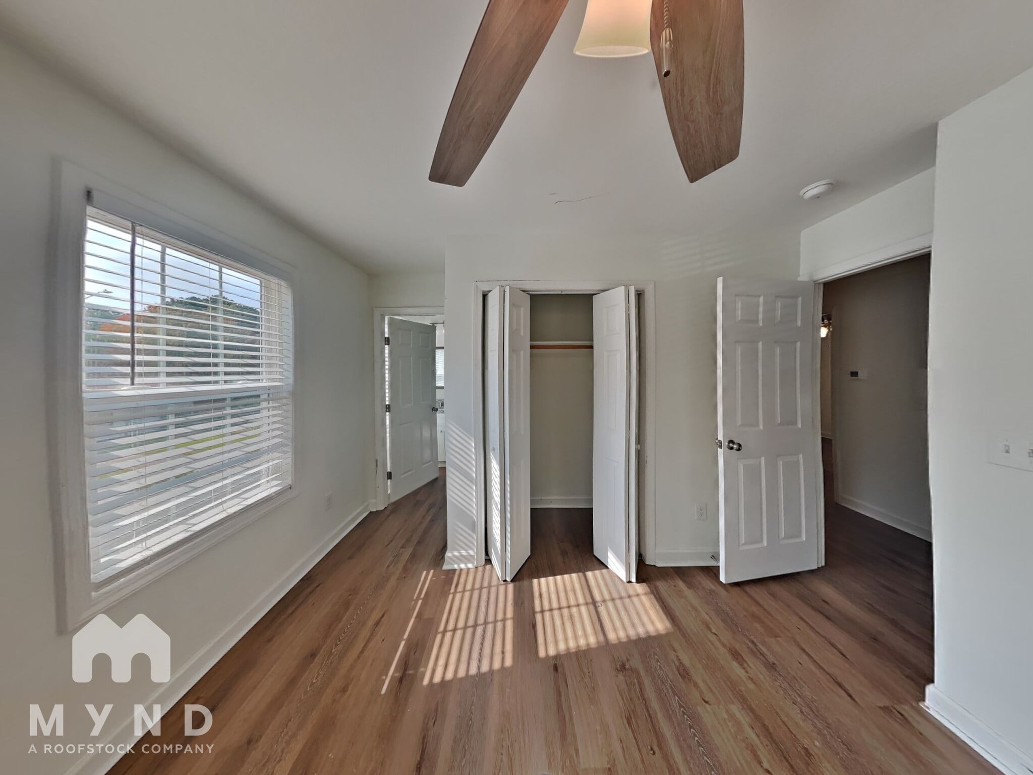 Building Photo - 805 Da Vinci St