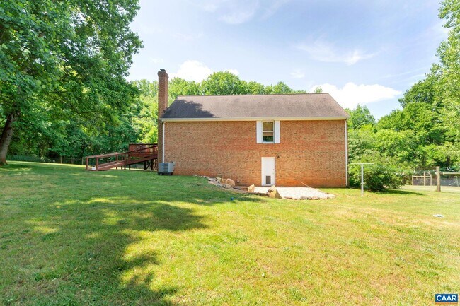 Building Photo - 2915 N Garden Ln