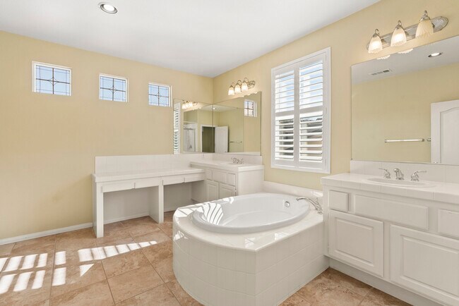 Building Photo - 1171 Santa Olivia Rd