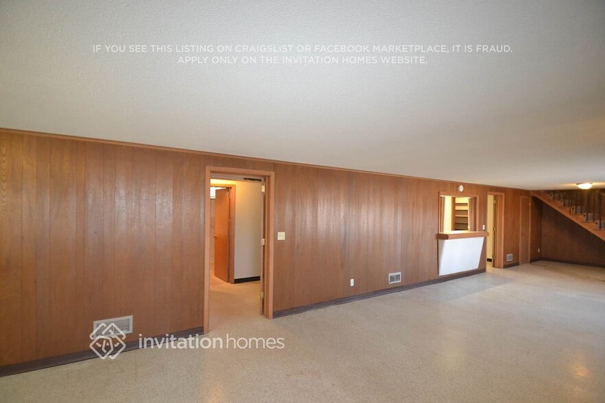 Building Photo - 11208 Mississippi Dr N