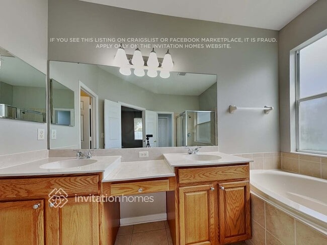 Building Photo - 1227 Nashville Dr