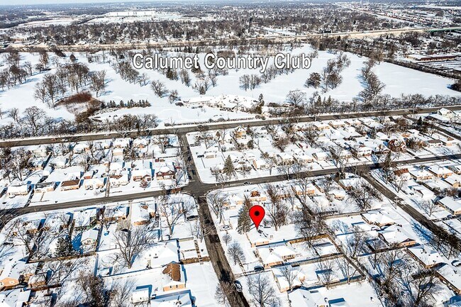 Building Photo - 17555 Howe Ave