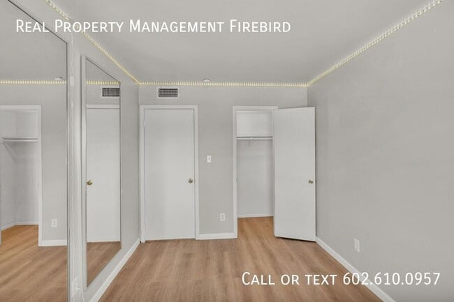 Building Photo - 4439 E Wood St