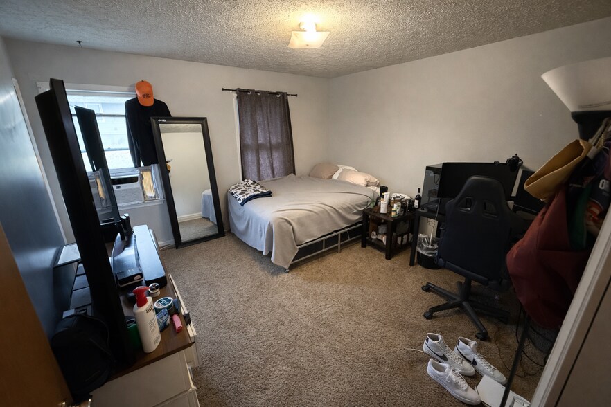 Building Photo - 925 Union Ave