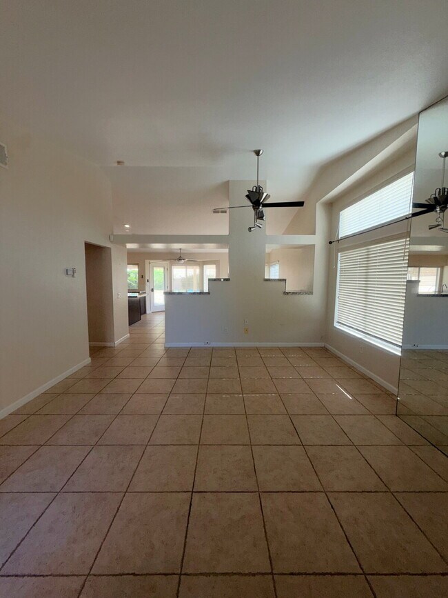 Building Photo - 3-Bedroom Home, Large Rear Yard! La Quinta, Long-term (1 Year) Rental
