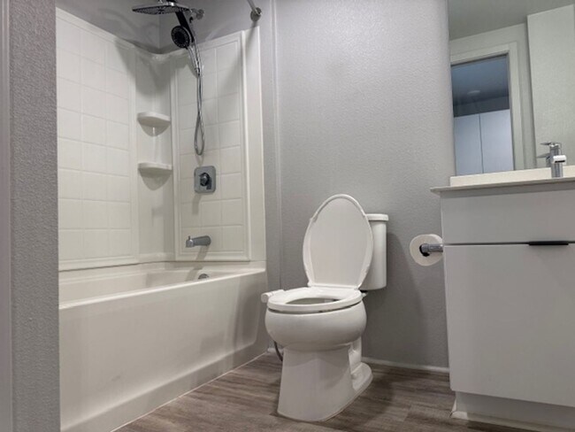 Building Photo - Kaikoi at Ho'opili - Studio