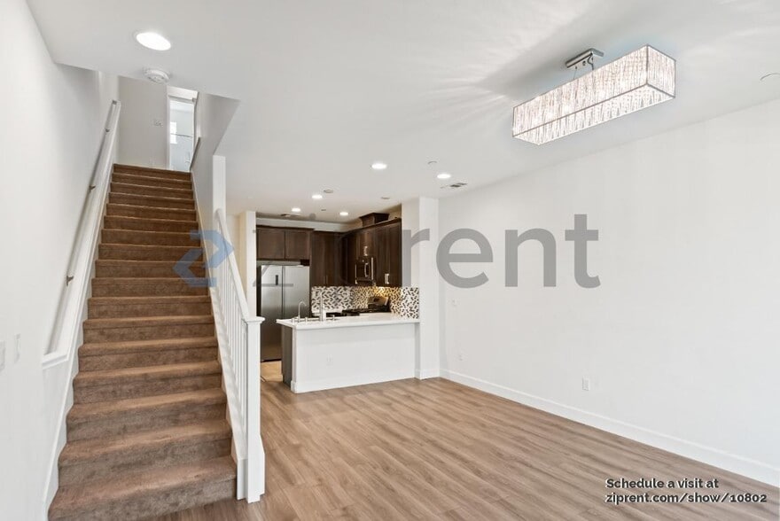 Building Photo - 5533 Great Oaks Pky