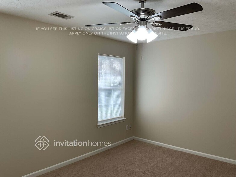 Building Photo - 331 Silver Springs Dr
