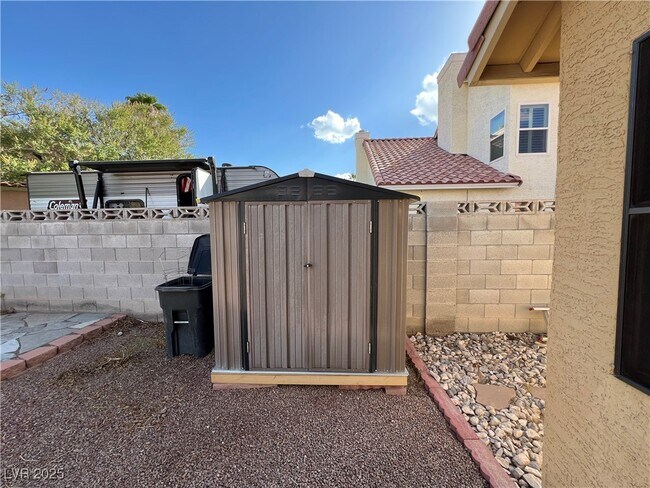 Building Photo - 4325 Silvercrest Ct