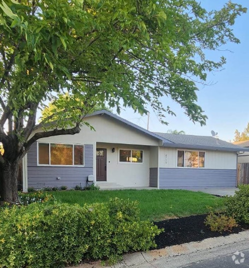 Building Photo - 4715 Northglen St