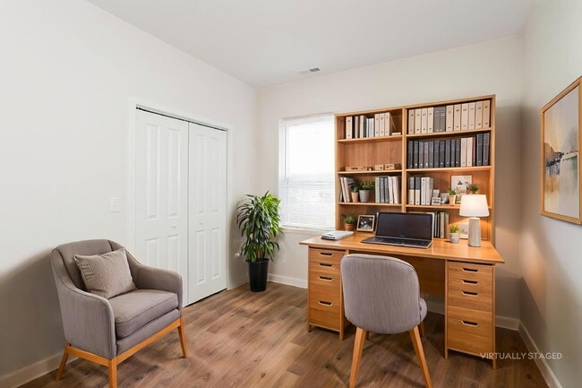 Building Photo - 43 N Randolph St