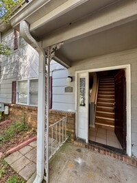 Building Photo - 397 Oakland Rd