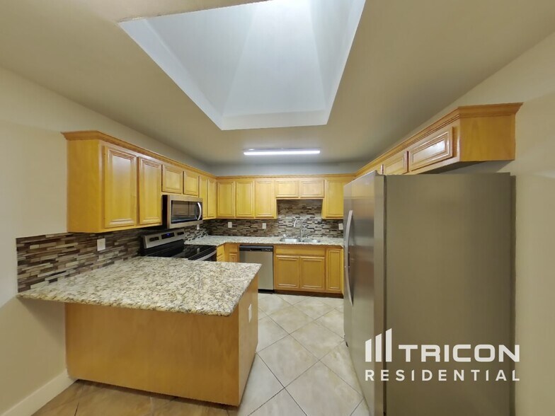 Building Photo - 5904 Aloe Ct