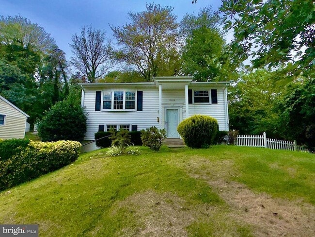 Primary Photo - 15404 Michigan Rd.