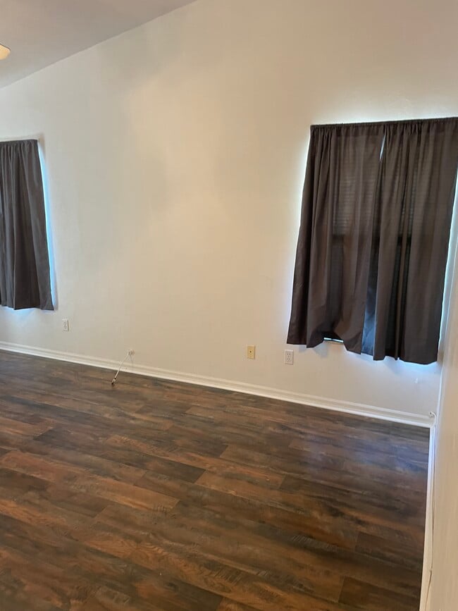 Building Photo - 6534 NW 37th Terrace