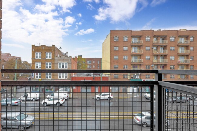 Building Photo - 172-18 Jamaica Ave