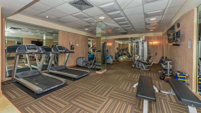 Building Photo - 2860 S Ocean Blvd