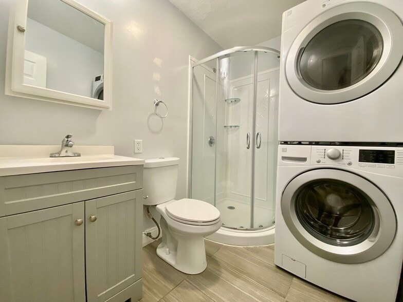 Building Photo - 48 Brookley Rd