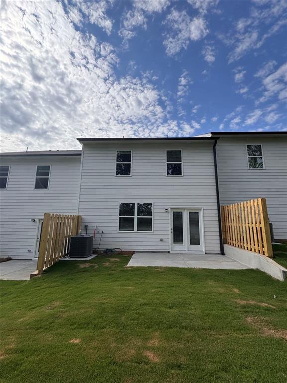Building Photo - 22 Berryville Dr