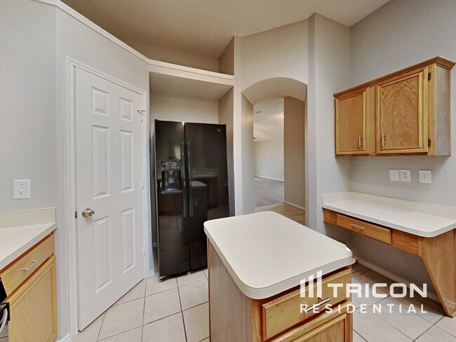 Building Photo - 1119 Cavalcade Dr