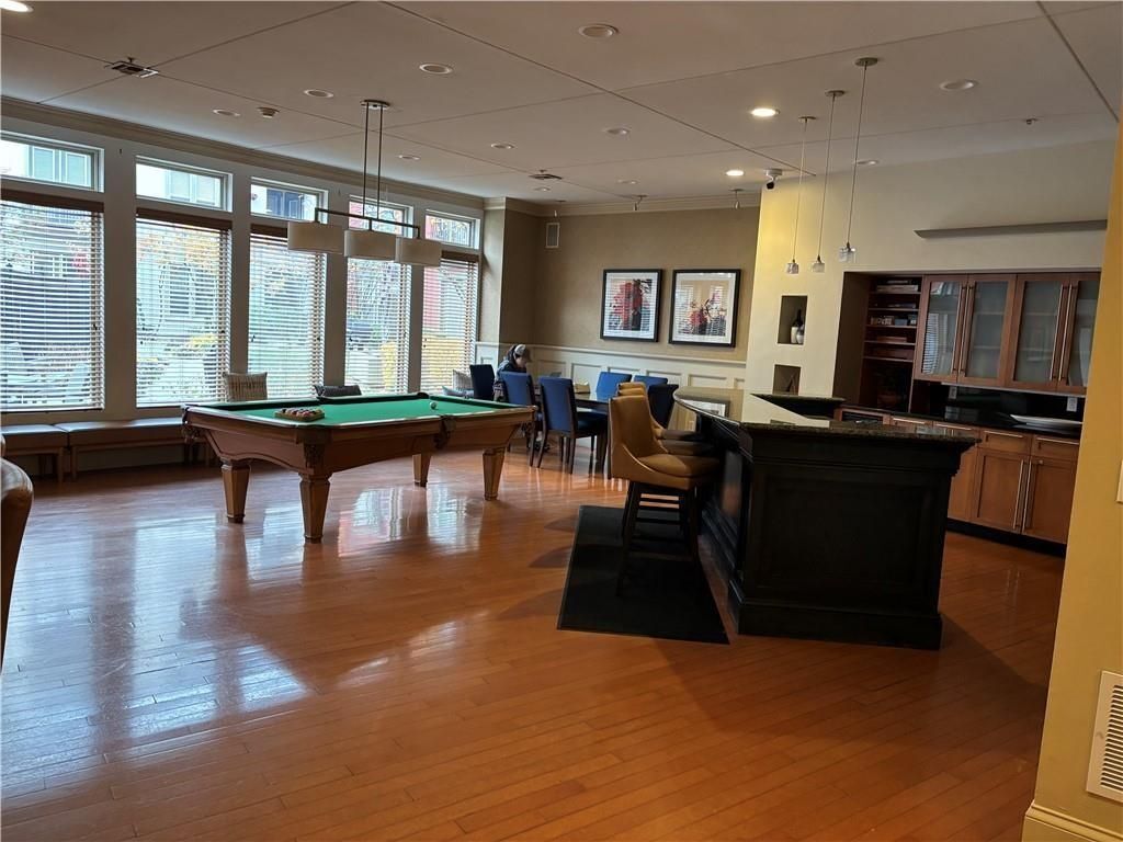 Building Photo - 1000 Providence Pl