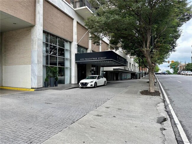 Building Photo - 620 Peachtree St NE