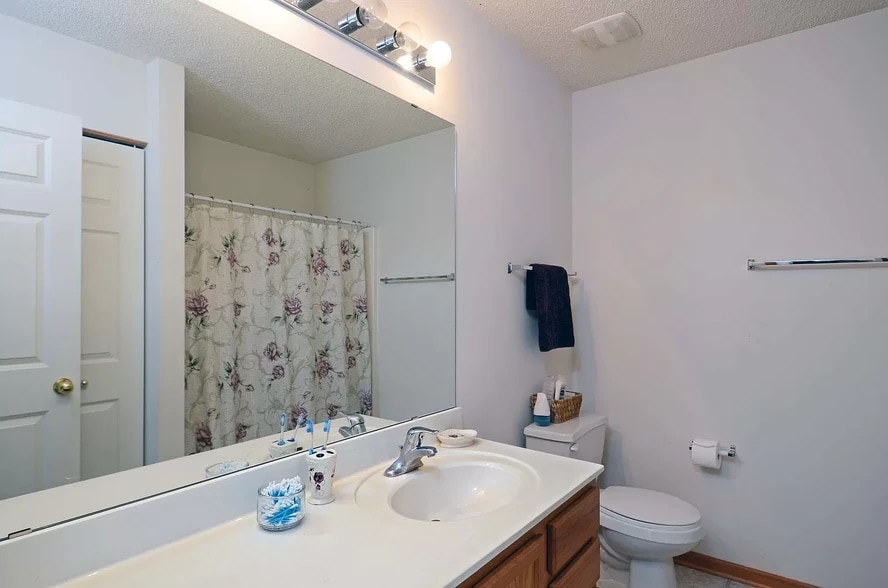 Building Photo - 672 Cobblestone Way